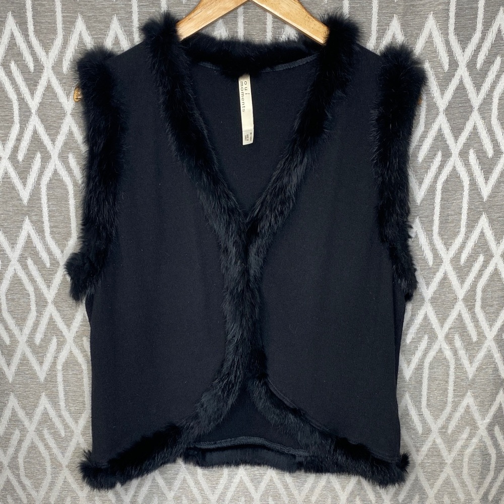 Black Vest with Real Fur Trim Size: US 14 Oui Moments